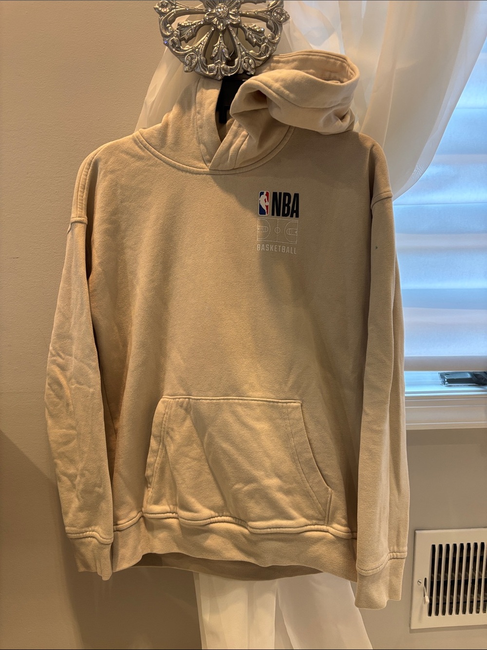 NBA Crewneck Hoodie in Beige with Full Conference Team Back size 13/14